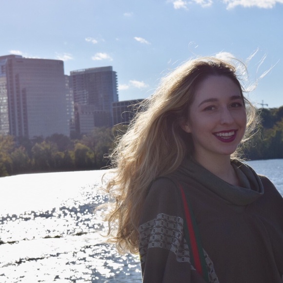 Poncho - Picture 4 of 5